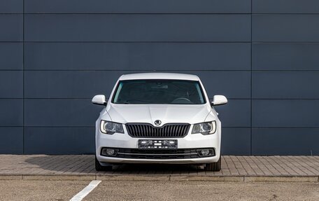 Skoda Superb III рестайлинг, 2013 год, 1 300 000 рублей, 2 фотография