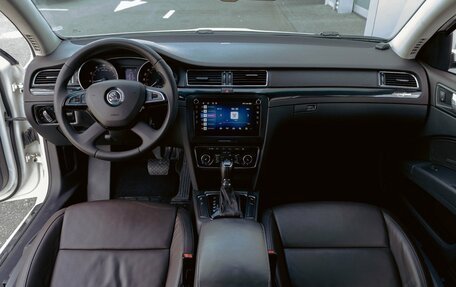 Skoda Superb III рестайлинг, 2013 год, 1 300 000 рублей, 17 фотография