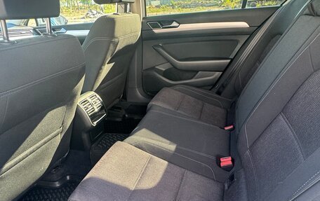 Volkswagen Passat B8 рестайлинг, 2018 год, 1 900 000 рублей, 9 фотография