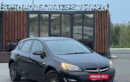 Opel Astra J, 2012 год, 500 000 рублей, 2 фотография