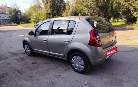 Renault Sandero I, 2011 год, 450 000 рублей, 2 фотография