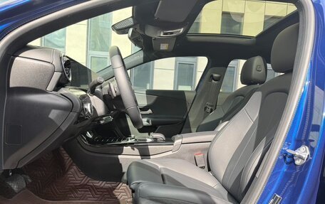 Mercedes-Benz A-Класс, 2022 год, 1 560 000 рублей, 7 фотография