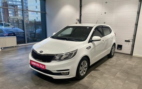 KIA Rio III рестайлинг, 2016 год, 896 000 рублей, 1 фотография