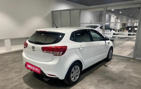 KIA Rio III рестайлинг, 2016 год, 896 000 рублей, 5 фотография
