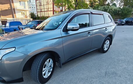 Mitsubishi Outlander III рестайлинг 3, 2013 год, 2 000 000 рублей, 1 фотография