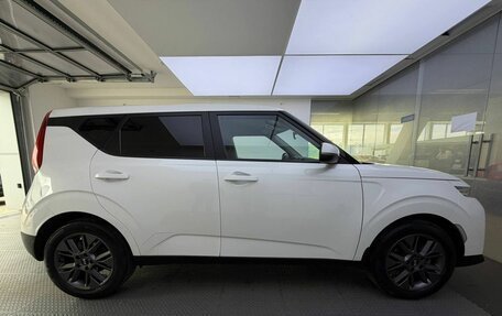 KIA Soul III, 2021 год, 1 980 000 рублей, 5 фотография