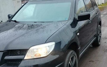 Mitsubishi Outlander III рестайлинг 3, 2006 год, 490 000 рублей, 7 фотография