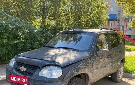Chevrolet Niva I рестайлинг, 2005 год, 130 000 рублей, 2 фотография