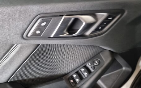 BMW 1 серия, 2020 год, 2 420 000 рублей, 12 фотография