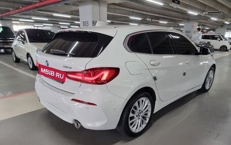 BMW 1 серия, 2020 год, 2 420 000 рублей, 5 фотография