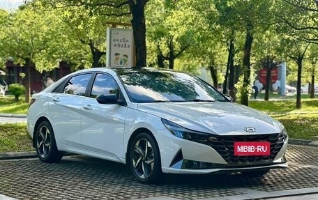 Hyundai Elantra, 2022 год, 1 297 000 рублей, 3 фотография