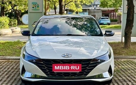 Hyundai Elantra, 2022 год, 1 297 000 рублей, 2 фотография