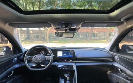 Hyundai Elantra, 2022 год, 1 297 000 рублей, 8 фотография