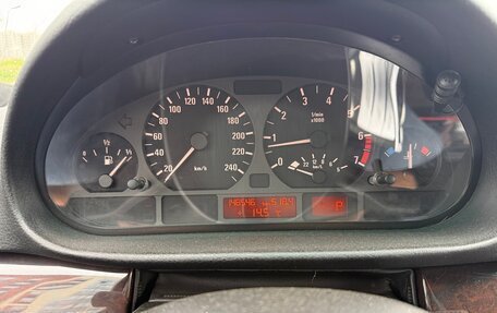 BMW 3 серия, 2003 год, 870 000 рублей, 8 фотография