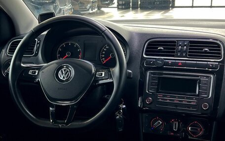 Volkswagen Polo VI (EU Market), 2017 год, 1 290 000 рублей, 24 фотография