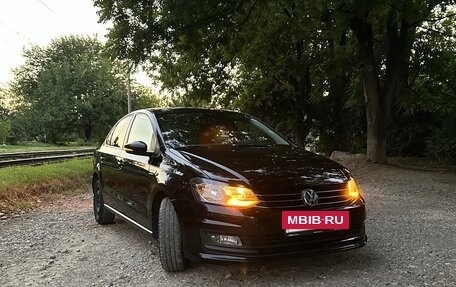 Volkswagen Polo VI (EU Market), 2016 год, 999 000 рублей, 2 фотография