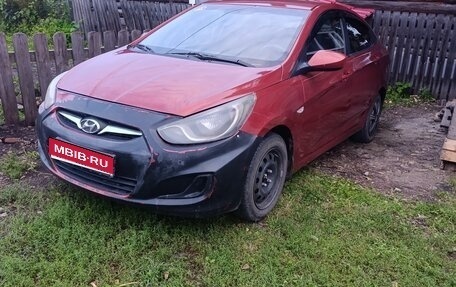 Hyundai Solaris II рестайлинг, 2011 год, 630 000 рублей, 1 фотография