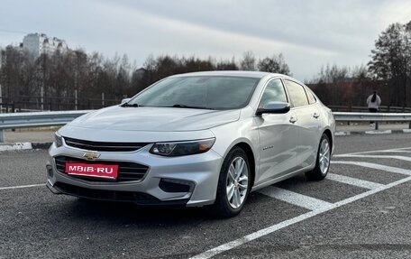 Chevrolet Malibu IX, 2017 год, 1 100 000 рублей, 1 фотография