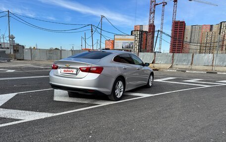 Chevrolet Malibu IX, 2017 год, 1 100 000 рублей, 4 фотография
