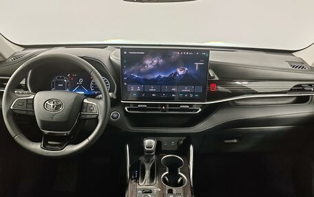 Toyota Highlander, 2026 год, 5 790 000 рублей, 13 фотография