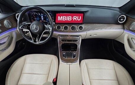 Mercedes-Benz E-Класс, 2023 год, 4 480 000 рублей, 10 фотография