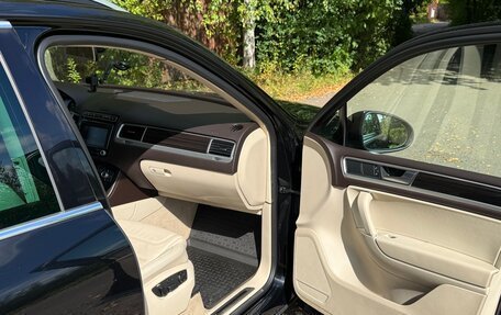 Volkswagen Touareg III, 2015 год, 1 990 000 рублей, 14 фотография