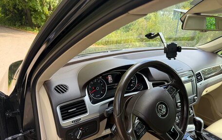 Volkswagen Touareg III, 2015 год, 1 990 000 рублей, 10 фотография