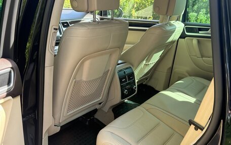 Volkswagen Touareg III, 2015 год, 1 990 000 рублей, 16 фотография