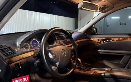 Mercedes-Benz E-Класс, 2002 год, 985 000 рублей, 9 фотография