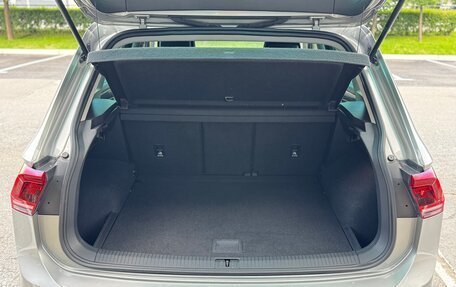 Volkswagen Tiguan II, 2020 год, 2 500 000 рублей, 13 фотография