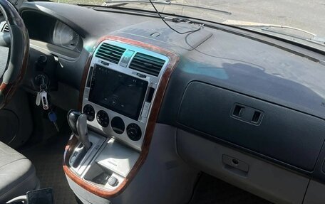 KIA Carnival III, 2005 год, 320 000 рублей, 5 фотография