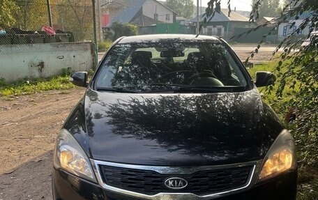 KIA cee'd I рестайлинг, 2012 год, 800 000 рублей, 18 фотография