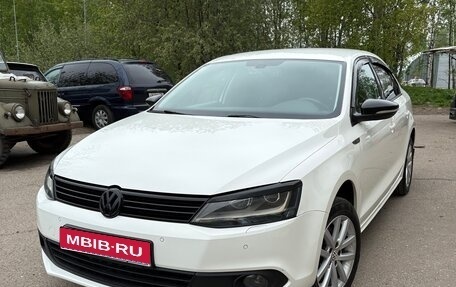 Volkswagen Jetta VI, 2013 год, 1 190 000 рублей, 1 фотография