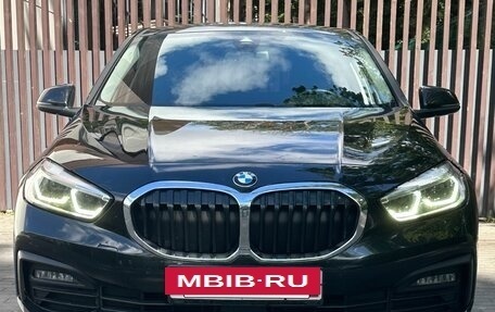 BMW 1 серия, 2021 год, 2 240 000 рублей, 6 фотография