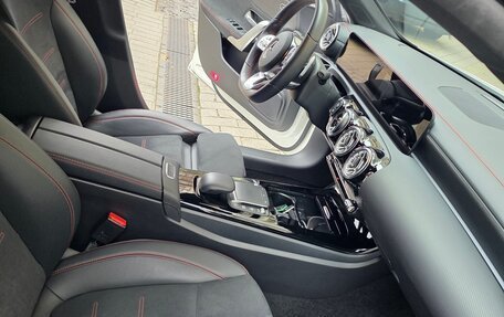 Mercedes-Benz CLA, 2022 год, 4 200 000 рублей, 9 фотография