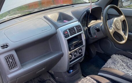 Nissan Cube II, 2001 год, 115 000 рублей, 3 фотография