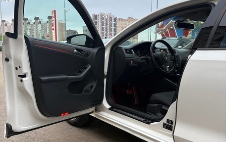 Volkswagen Jetta VI, 2013 год, 1 190 000 рублей, 27 фотография