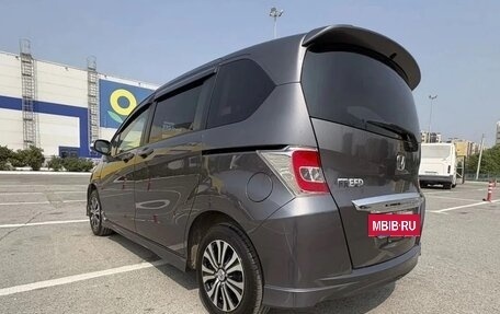 Honda Freed I, 2014 год, 990 000 рублей, 5 фотография