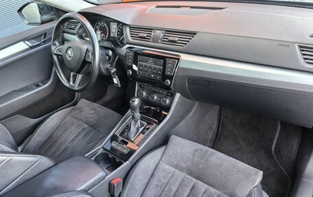 Skoda Superb III рестайлинг, 2015 год, 1 719 000 рублей, 5 фотография