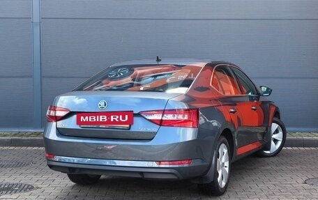 Skoda Superb III рестайлинг, 2015 год, 1 719 000 рублей, 4 фотография
