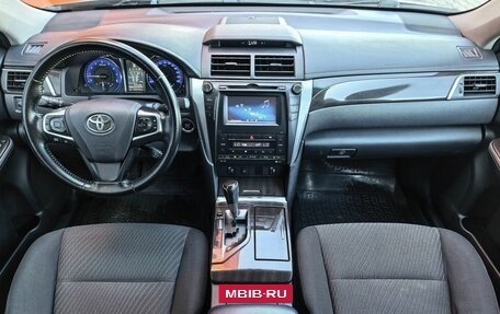 Toyota Camry, 2015 год, 1 829 000 рублей, 6 фотография