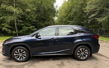 Lexus RX IV рестайлинг, 2020 год, 4 700 000 рублей, 8 фотография