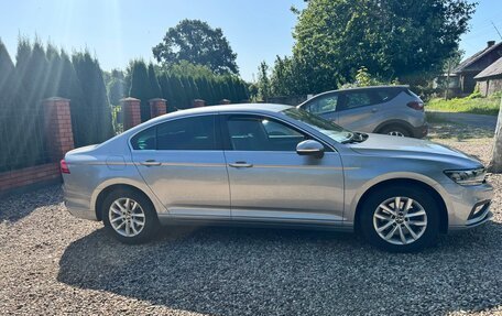 Volkswagen Passat B8 рестайлинг, 2020 год, 2 200 000 рублей, 8 фотография