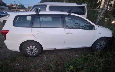 Toyota Corolla, 2011 год, 600 000 рублей, 4 фотография