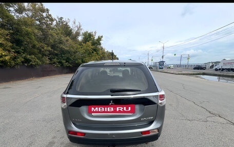 Mitsubishi Outlander III рестайлинг 3, 2012 год, 1 050 000 рублей, 4 фотография