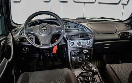 Chevrolet Niva I рестайлинг, 2018 год, 850 000 рублей, 5 фотография