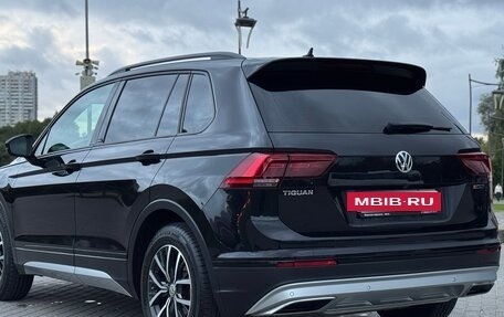 Volkswagen Tiguan II, 2019 год, 2 745 000 рублей, 6 фотография