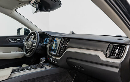 Volvo XC60 II, 2019 год, 4 390 000 рублей, 11 фотография