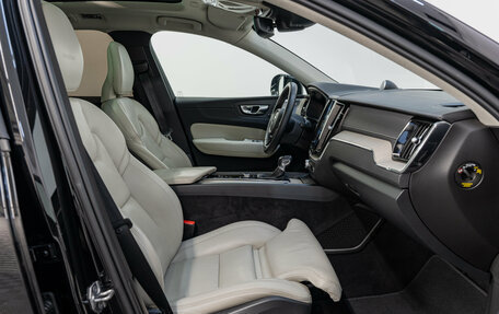 Volvo XC60 II, 2019 год, 4 390 000 рублей, 10 фотография