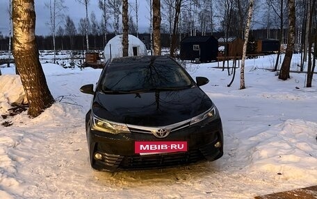 Toyota Corolla, 2018 год, 1 900 000 рублей, 3 фотография
